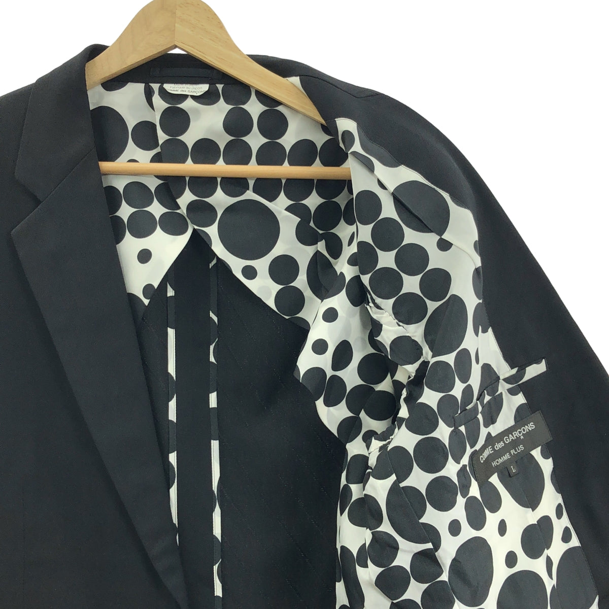 COMME des GARCONS HOMME PLUS / 콤데 갤슨 옴플루스 | 2009SS | 자가드 도킹 레이어드 슬리브 싱글 재킷 / 도트 무늬 안감 |