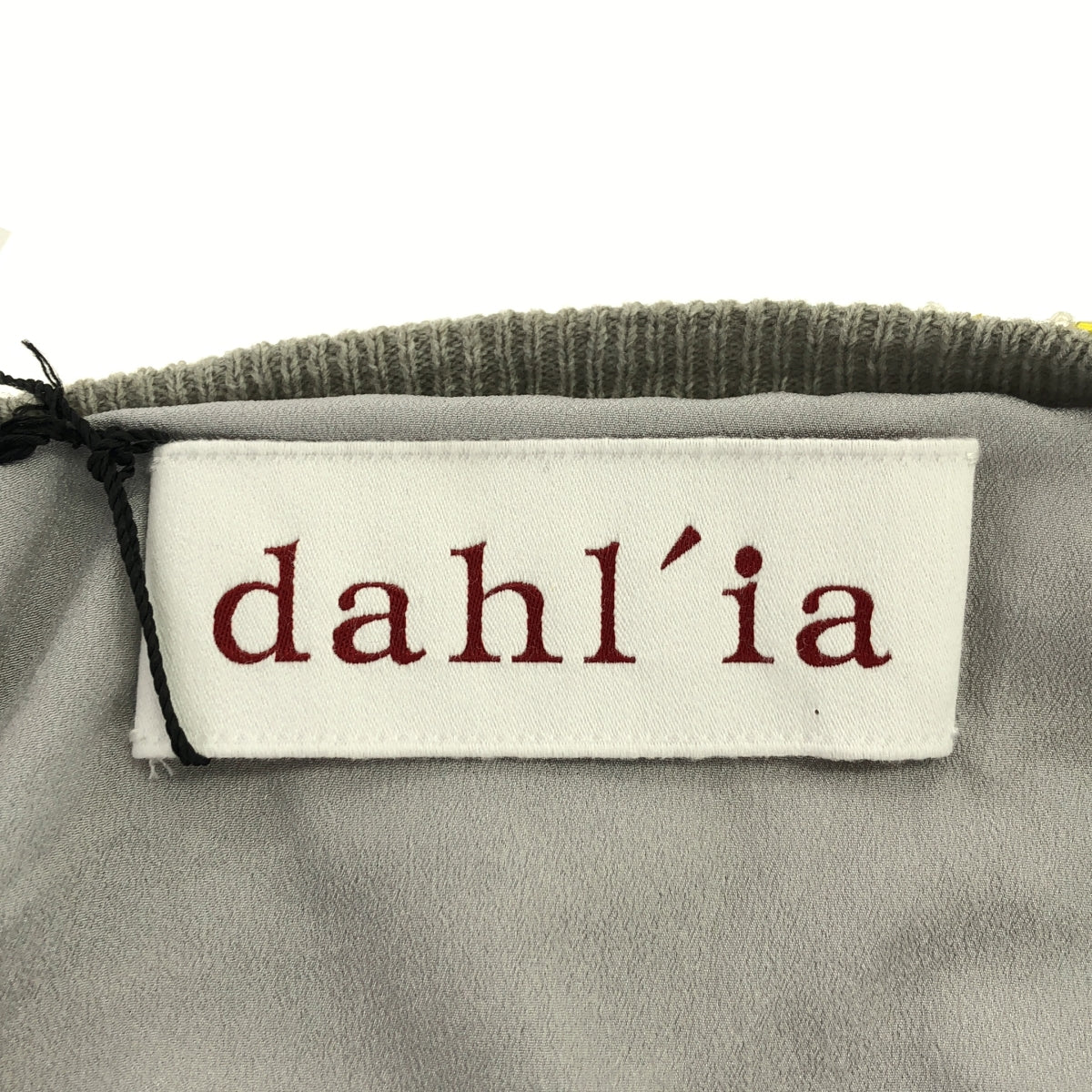 【新品】  dahl'ia / ダリア | KNIT BEADS VEST ビーズ エンブロイダリー ニットベスト | F | グレー | レディース