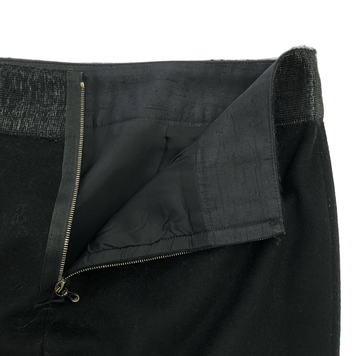 ADORE | 羊毛羊絨後開衩裙 | 36 | 黑色 | 女款