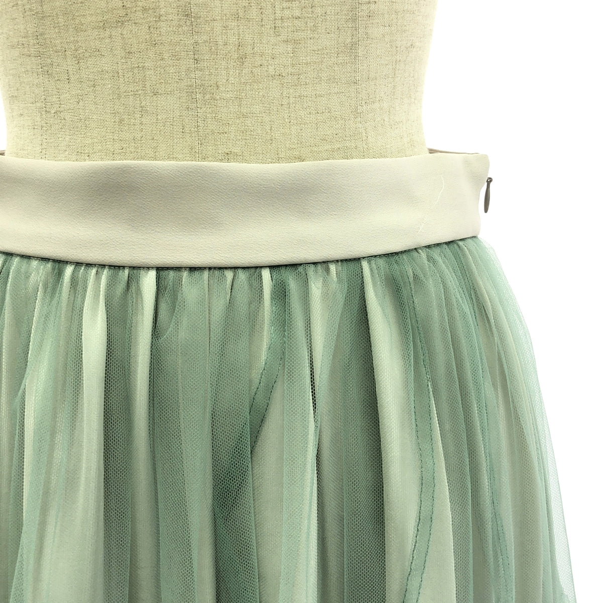 MURRAL / 뮤랄 | 2023AW | Leaf vein tulle skirt / 튤 볼륨 스커트 | 1 | 여성