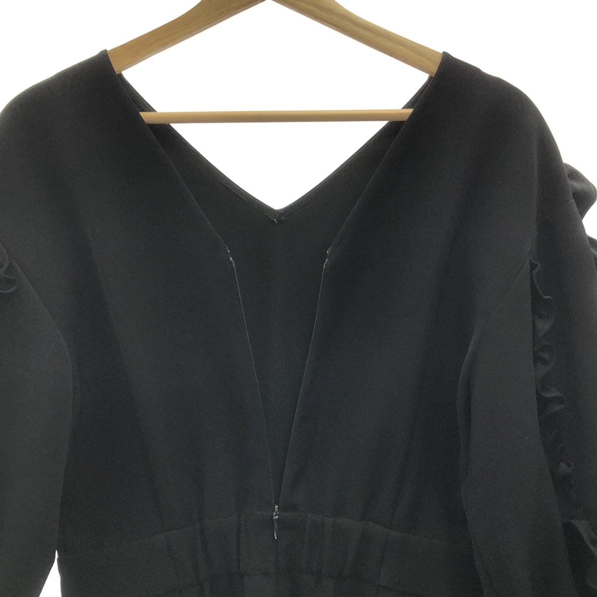 BORDERS at BALCONY / ボーダーズアットバルコニー | フリルスリーブ ジャンプスーツ オールインワン | 36 | ブラック | レディース