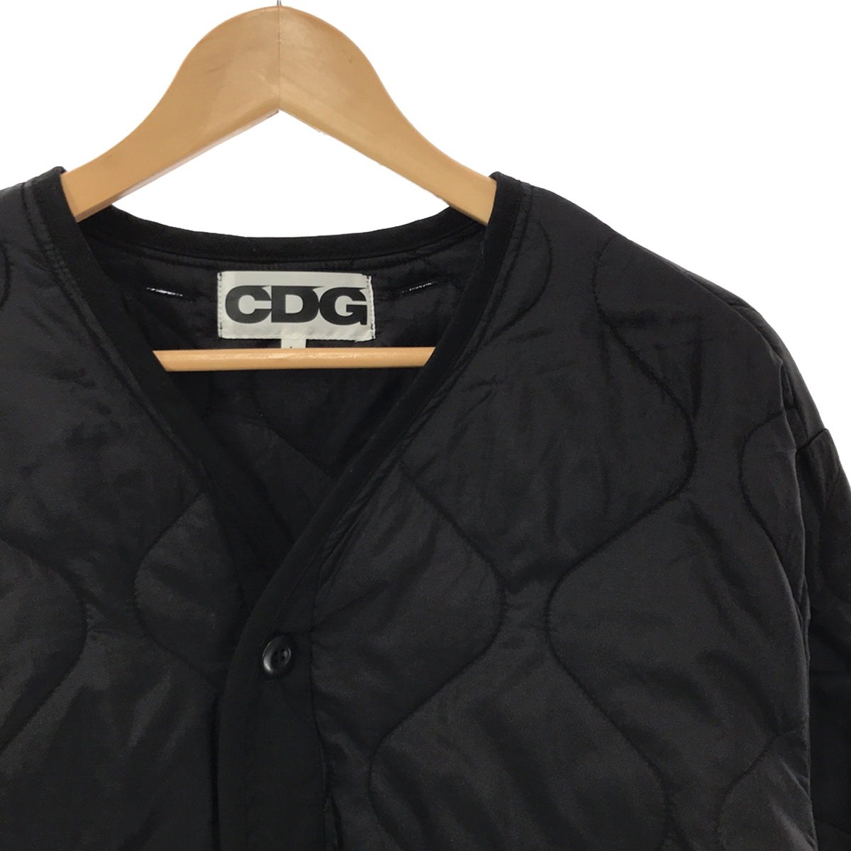 CDG by Comme des Garcons. / シーディージー コムデギャルソン | AD2022 | × ALPHA バックロゴ キルティング ジャケット | L | メンズ