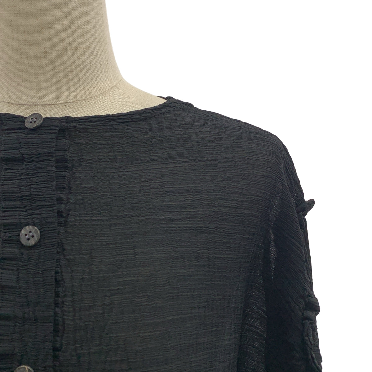 me ISSEY MIYAKE / 미이세이미야케 | 2024SS | SHEER SEE-THROUGH CREPE 크레페 가디건 |