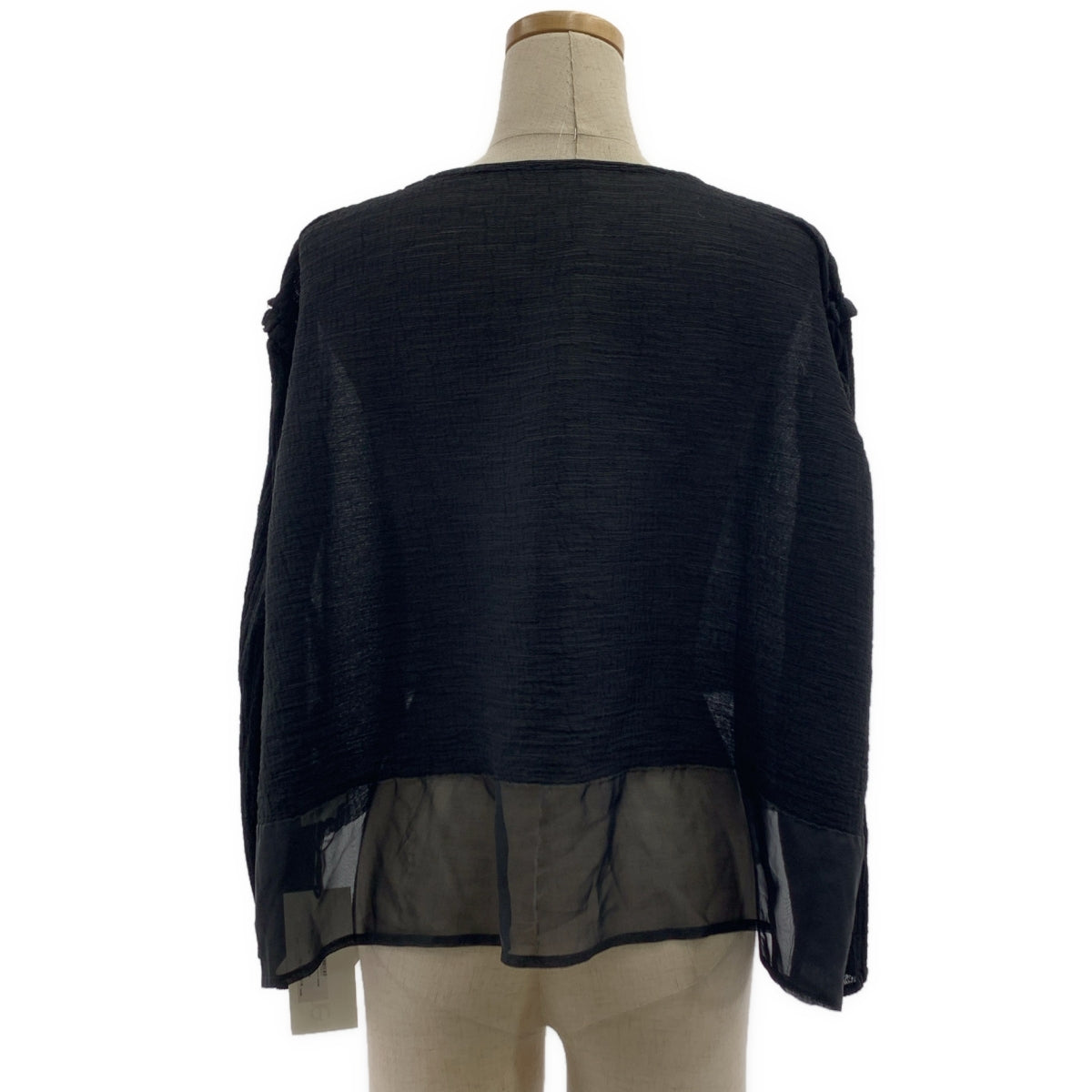 me ISSEY MIYAKE / 미이세이미야케 | 2024SS | SHEER SEE-THROUGH CREPE 크레페 가디건 |