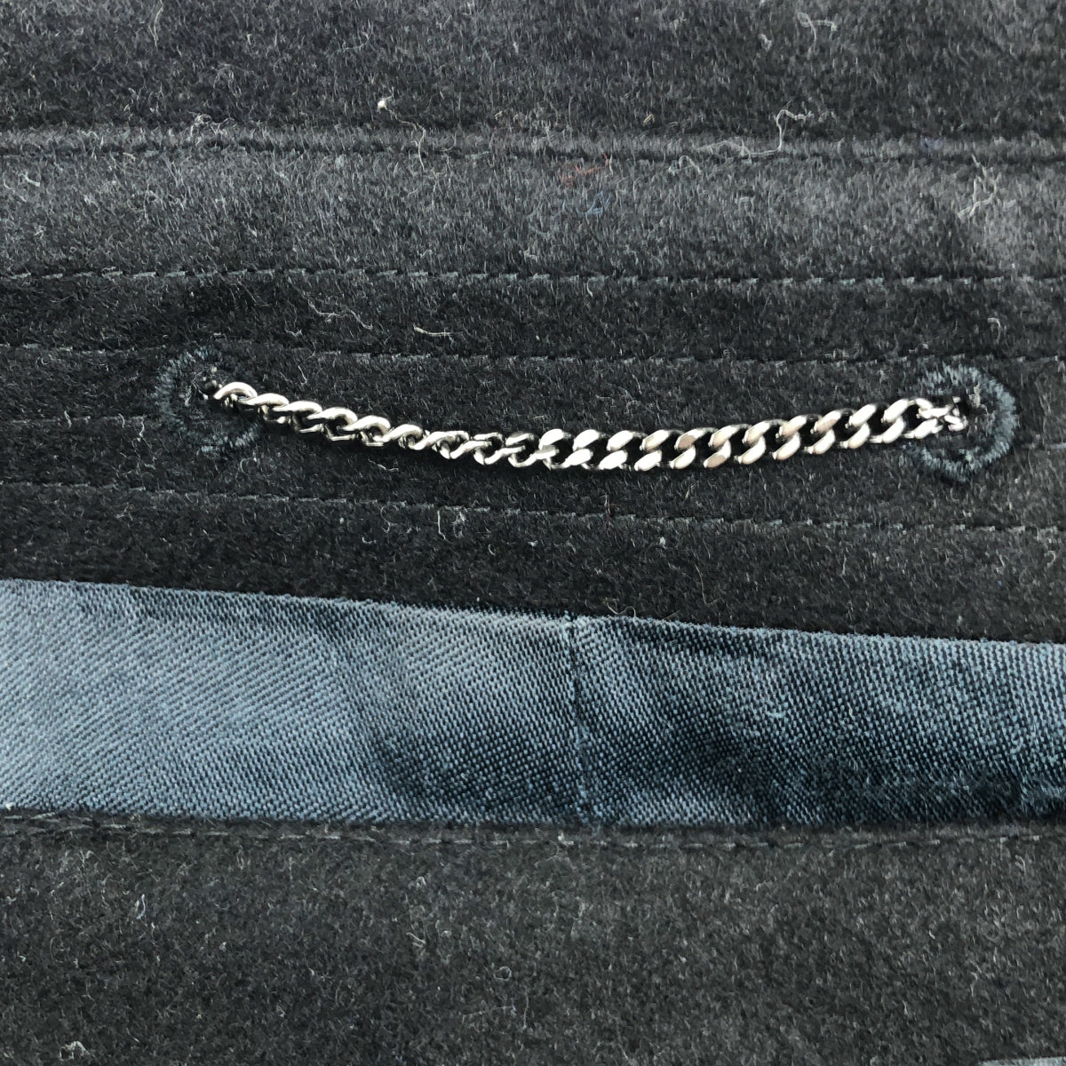 YVES SAINT LAURENT / イヴサンローラン | ウール エンブロイダリーロゴ チンストラップ Pコート / 総裏地 | ブラック | メンズ