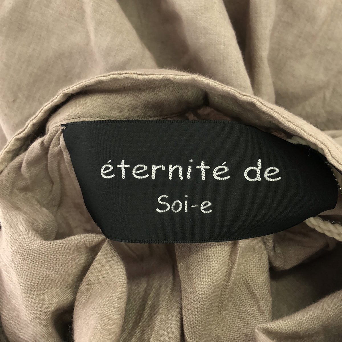 【신품】 e'ternite' de Soi-e / 에테르니테두소와 | 카디 코튼 개더 민소매 원피스 | 1 | 브라운 | 여성