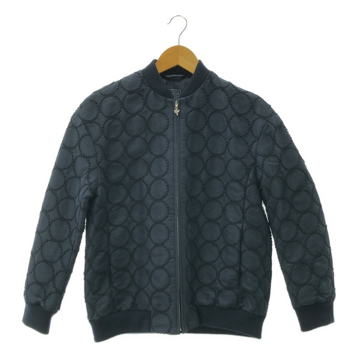 【美品】  mina perhonen / ミナペルホネン | 2019AW | tambourine / タンバリン エンブロイダリー ロゴジップ ブルゾン ジャケット / 総裏地 | 38 | ダークネイビー | レディース