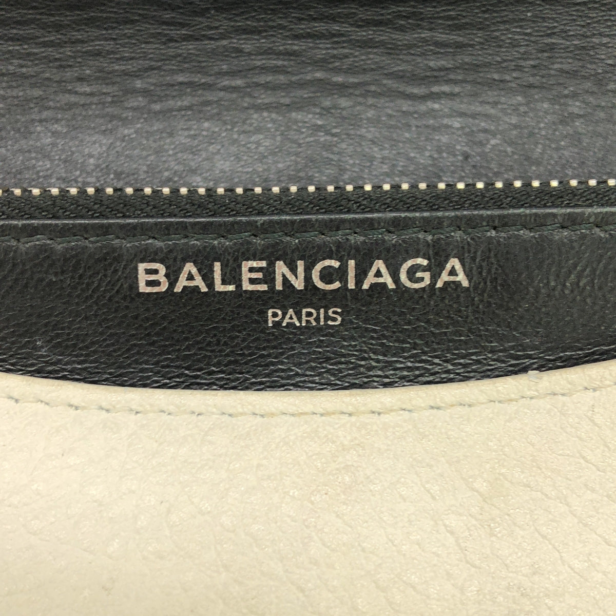 BALENCIAGA / 발렌시아가 | 537387 에브리데이 가죽 로고 체인 지갑 어깨 가방 | 화이트 | 여성
