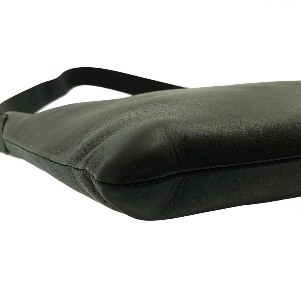 Hender 方案 | 扭扣包 M 扭扣皮革肩背包 |