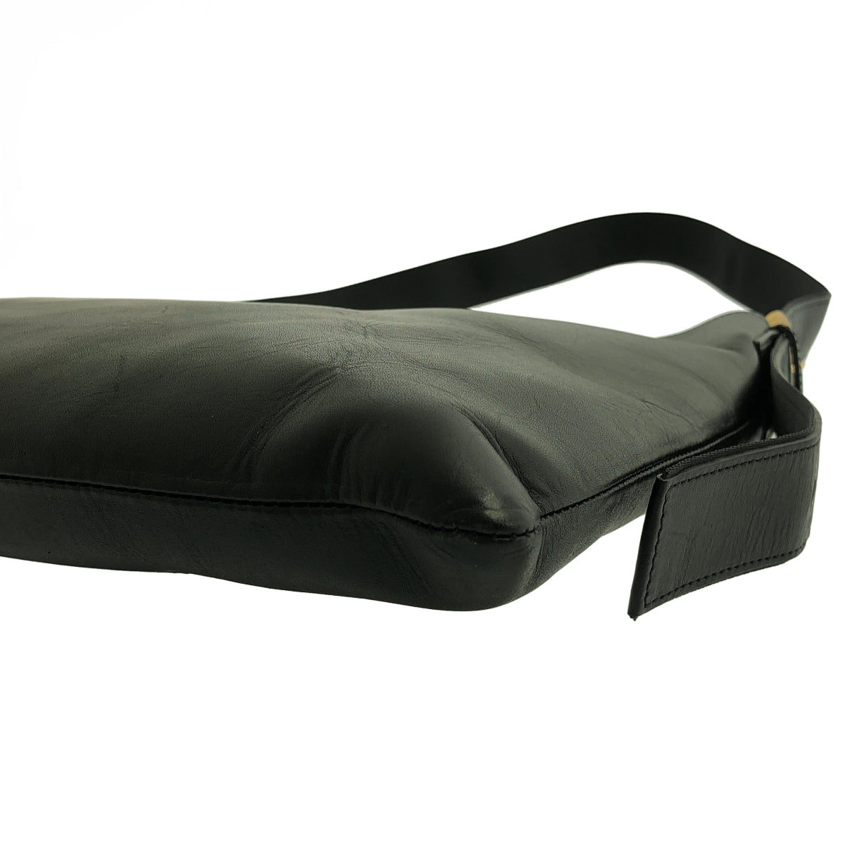 Hender 方案 | 扭扣包 M 扭扣皮革肩背包 |