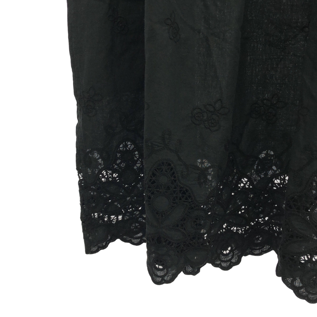 ZUCCa | 花朵刺繡鏤空蕾絲褶皺洋裝 | M | 黑色 | 女款