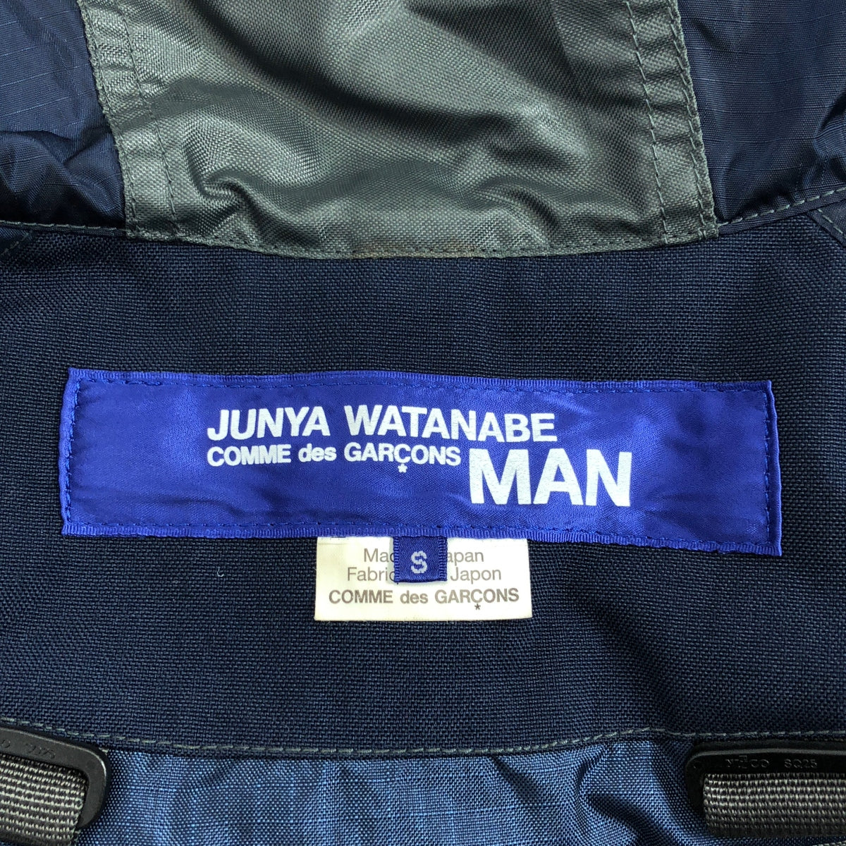 【美品】  JUNYA WATANABE COMME des GARCONS MAN / ジュンヤワタナベコムデギャルソンマン | 2018SS | ×karrimor カリマー / バックパック 再構築 綿エステル タイプライター リバーシブルジャケット | S | ベージュ | メンズ