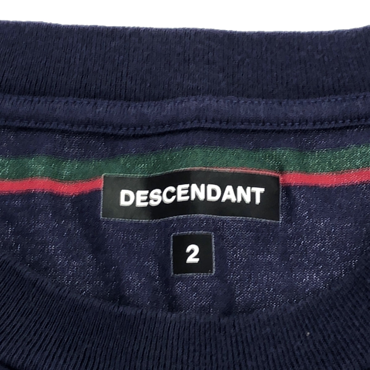 DESCENDANT / 디센던트 | border crew neck 크루넥 컷소우 | 2 | 네이비/그린/레드 |