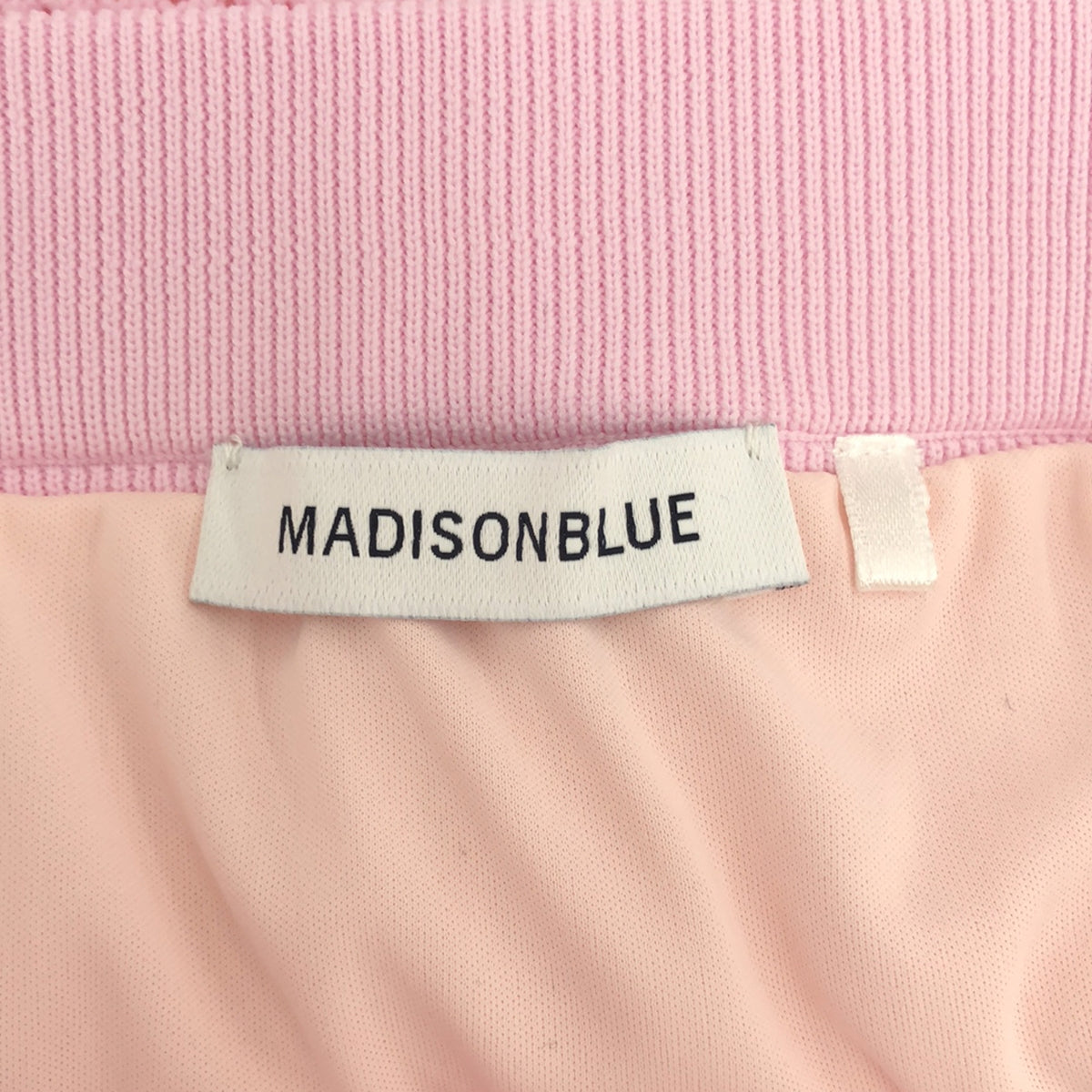 【미품】 MADISON BLUE / 매디슨 블루 | 2024SS | TIGHT SKIRT MESH 니트 롱 스커트 | 02(M) | 핑크 | 여성