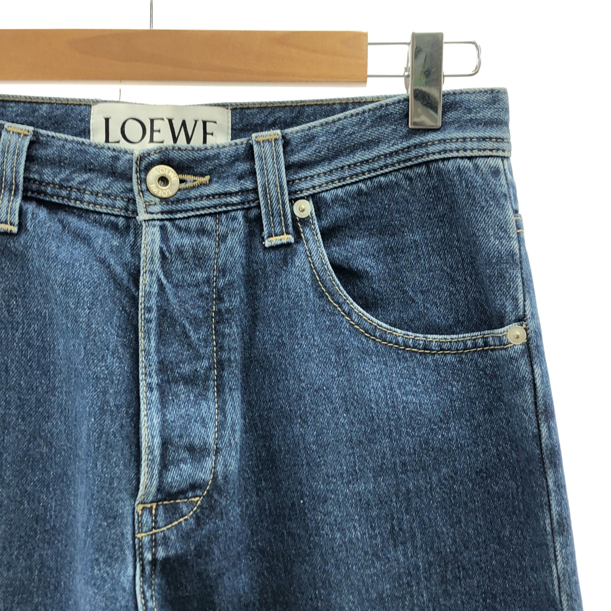 LOEWE / 로에베 | Gold Cuff Fisherman Jeans / 로고 가죽 패치 골드 커프 피셔맨 청바지 데님 팬츠 | 44 | 인디고 | 남성