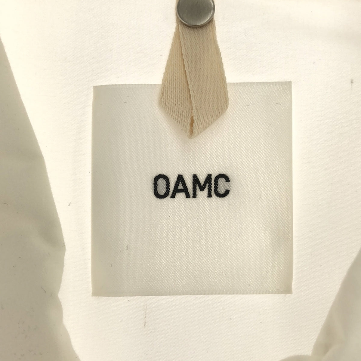 【미품】 OAMC / 오에이엠시 | 2024SS | SALLY SHIRT COFFEE / 플라이 프론트 지퍼 오버 셔츠 재킷 | S | 화이트 | 남성