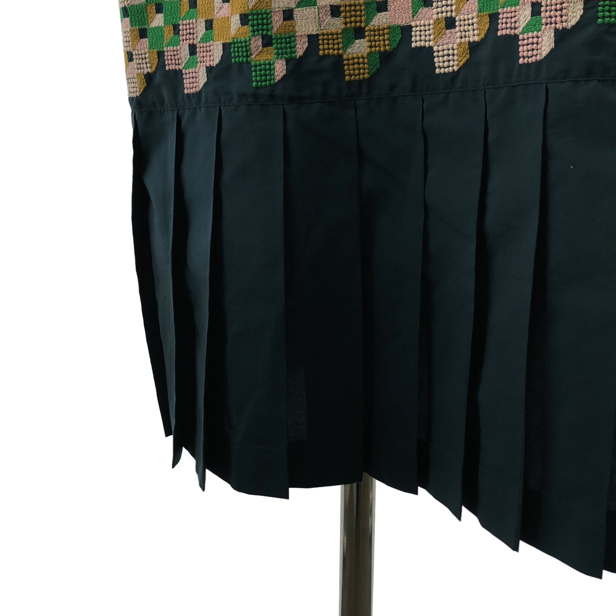 mina perhonen / 미나펠호넨 | 2025SS | kuutio / 쿠티오 실크 코튼 엠브로이드리 플리츠 셔츠 원피스 | 36 |