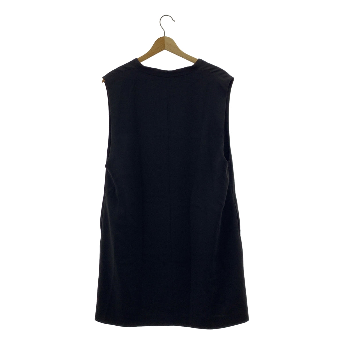 【成色極佳】Edition / Edition Tomorrowland | 2025 春夏 | 緞面喬其紗 V 領套頭背心 | F 碼 | 黑色 | 女款