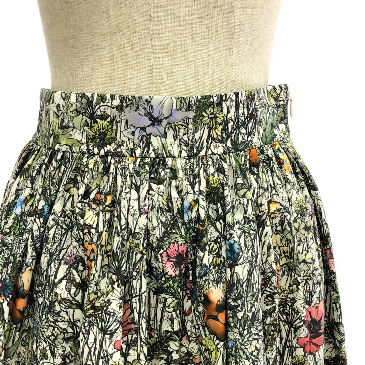 Christian Dior | 2021SS | All-over Millefleur Flower Gathered Voluminous Skirt | 36 | Women's