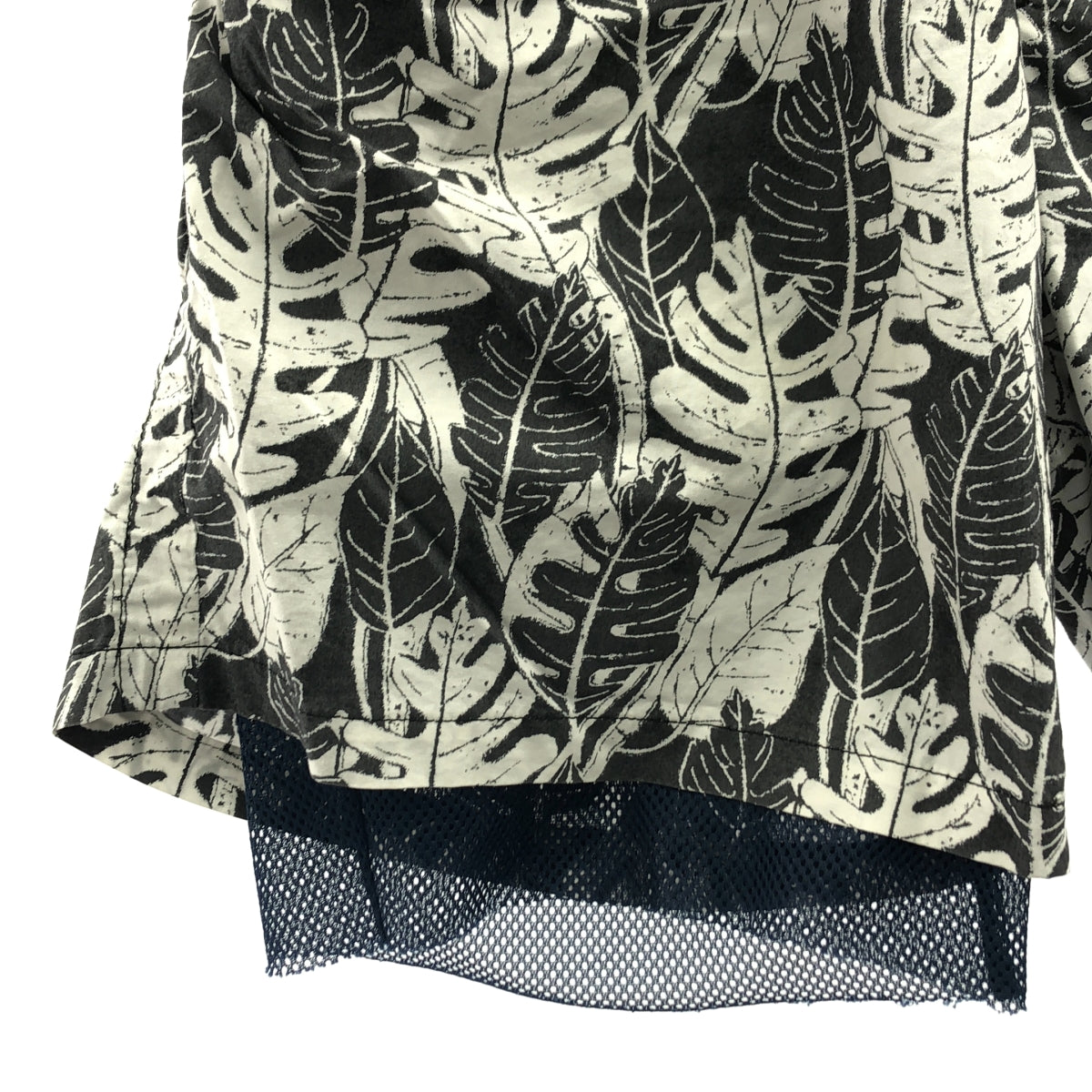 kolor / カラー | 伊勢丹別注 ボタニカルプリント メッシュレイヤード ショートパンツ | 2 | ホワイト / グレー | メンズ