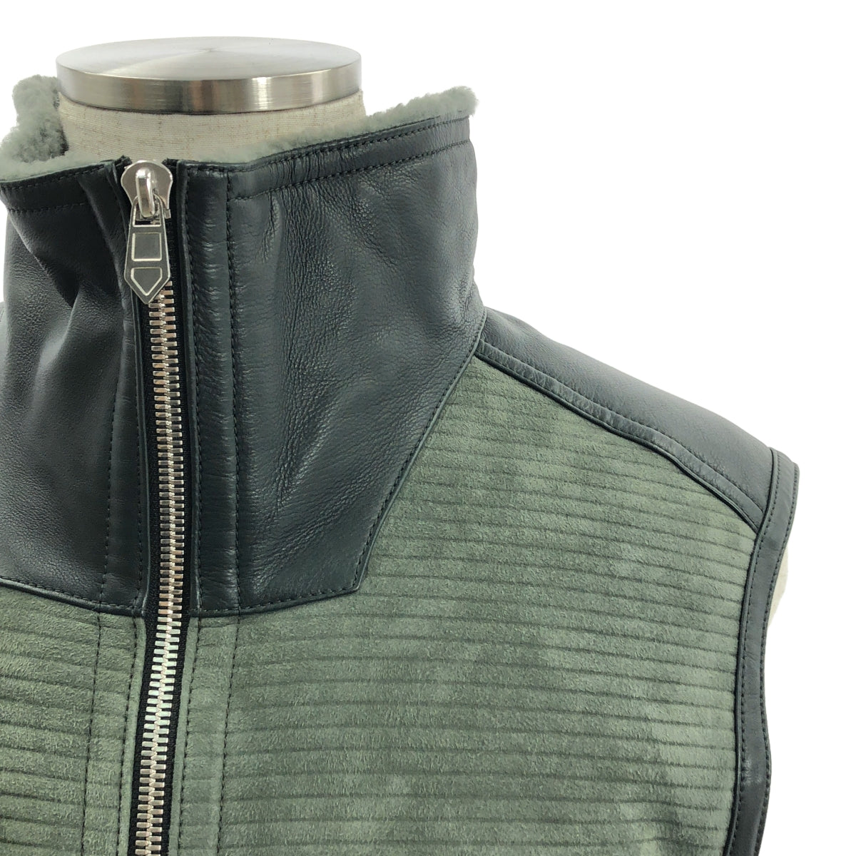 [狀況良好] 愛馬仕 | 2022 秋冬 | 木桐系列連結蟒蛇皮背心 | 尺寸 46 | 黑/灰 | 男款