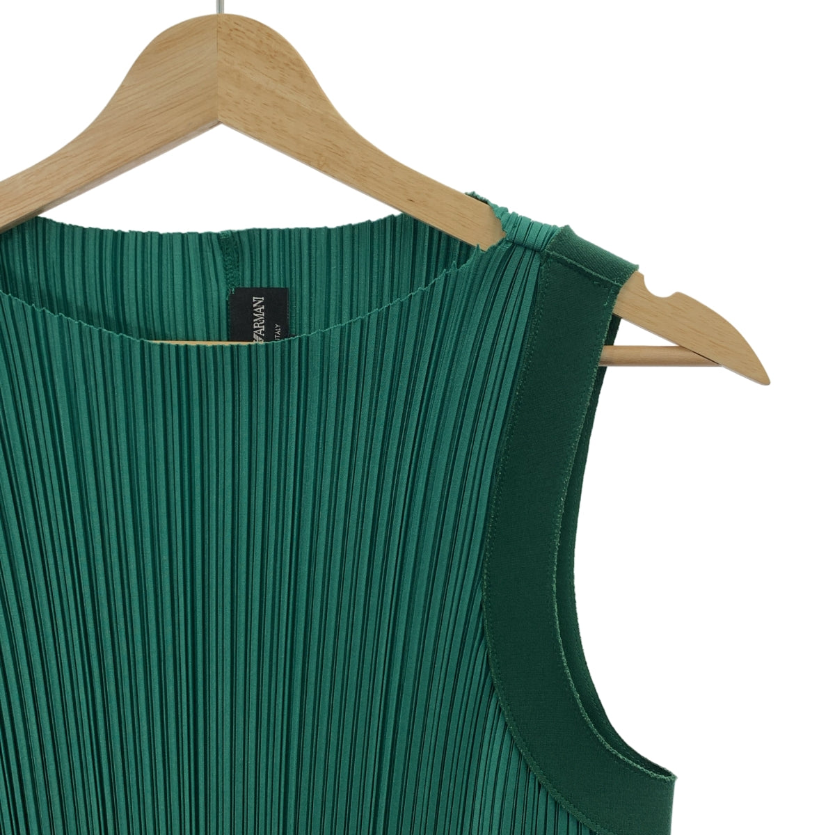 EMPORIO ARMANI | 褶皺無袖上衣 | 尺寸 40 | 女款