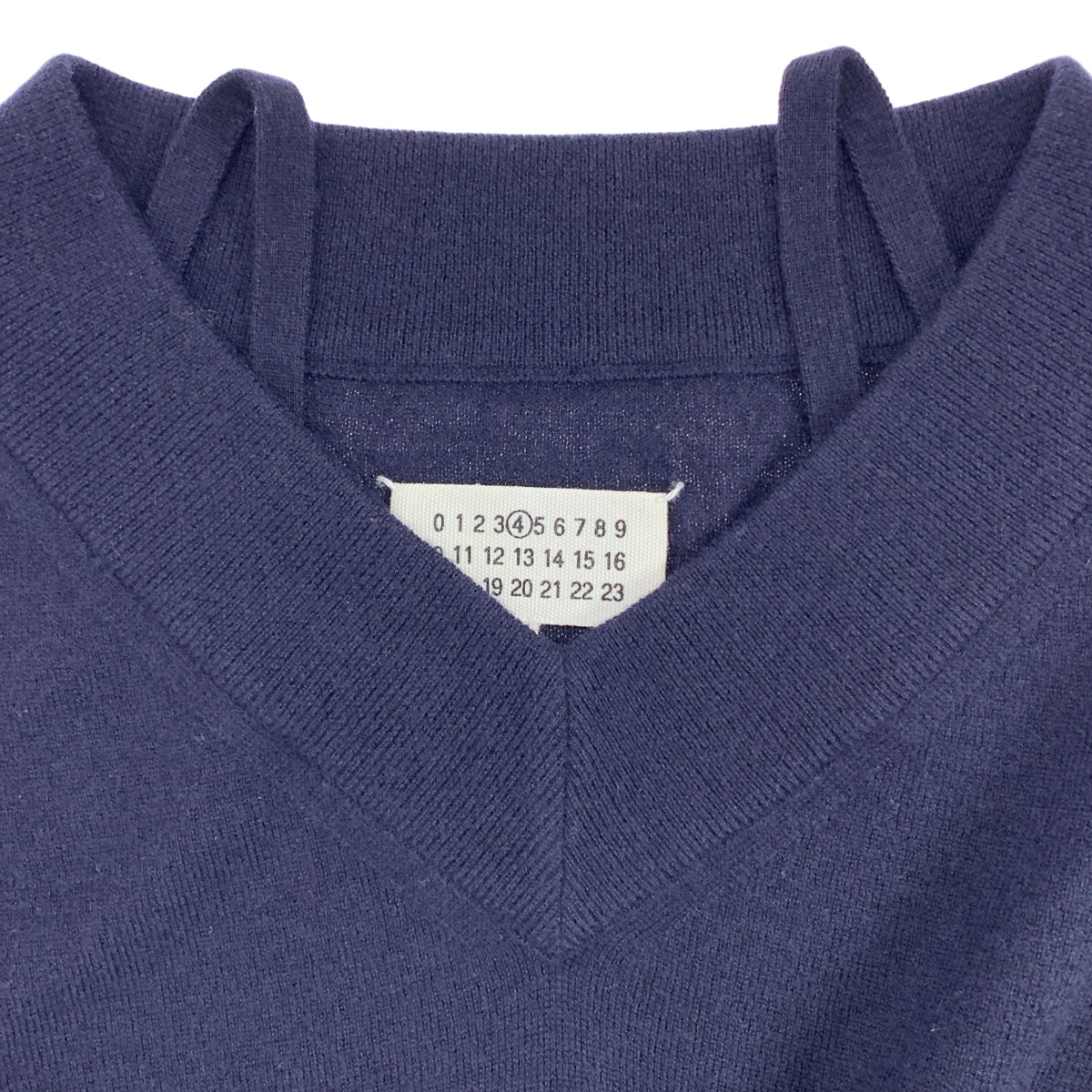 Maison Margiela / 메종 마르젤라 | 2019AW | 울 팔꿈치 패치 V 넥 니트 | XS |