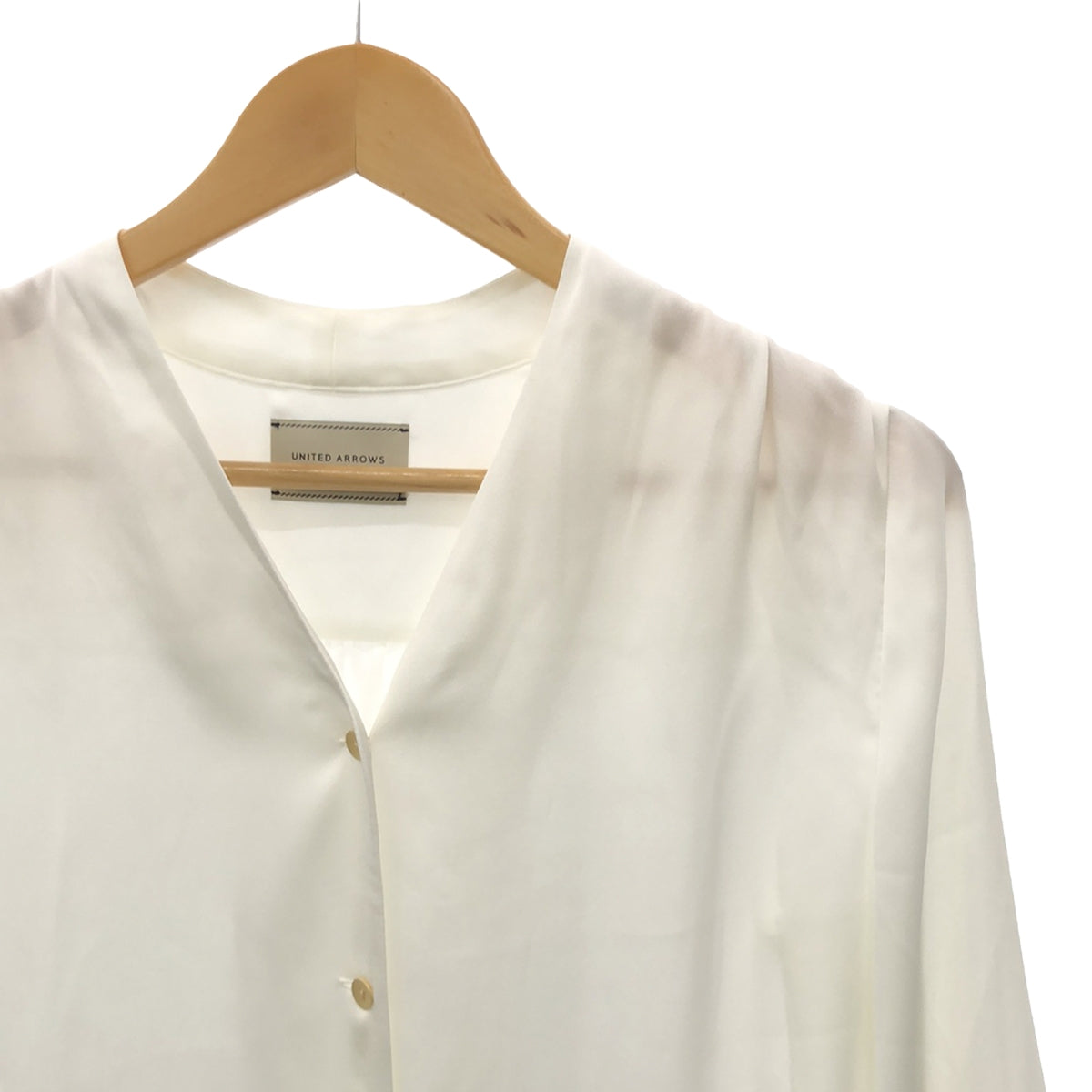 UNITED ARROWS | Satin metal button V-neck blouse | Size 38 | Women's