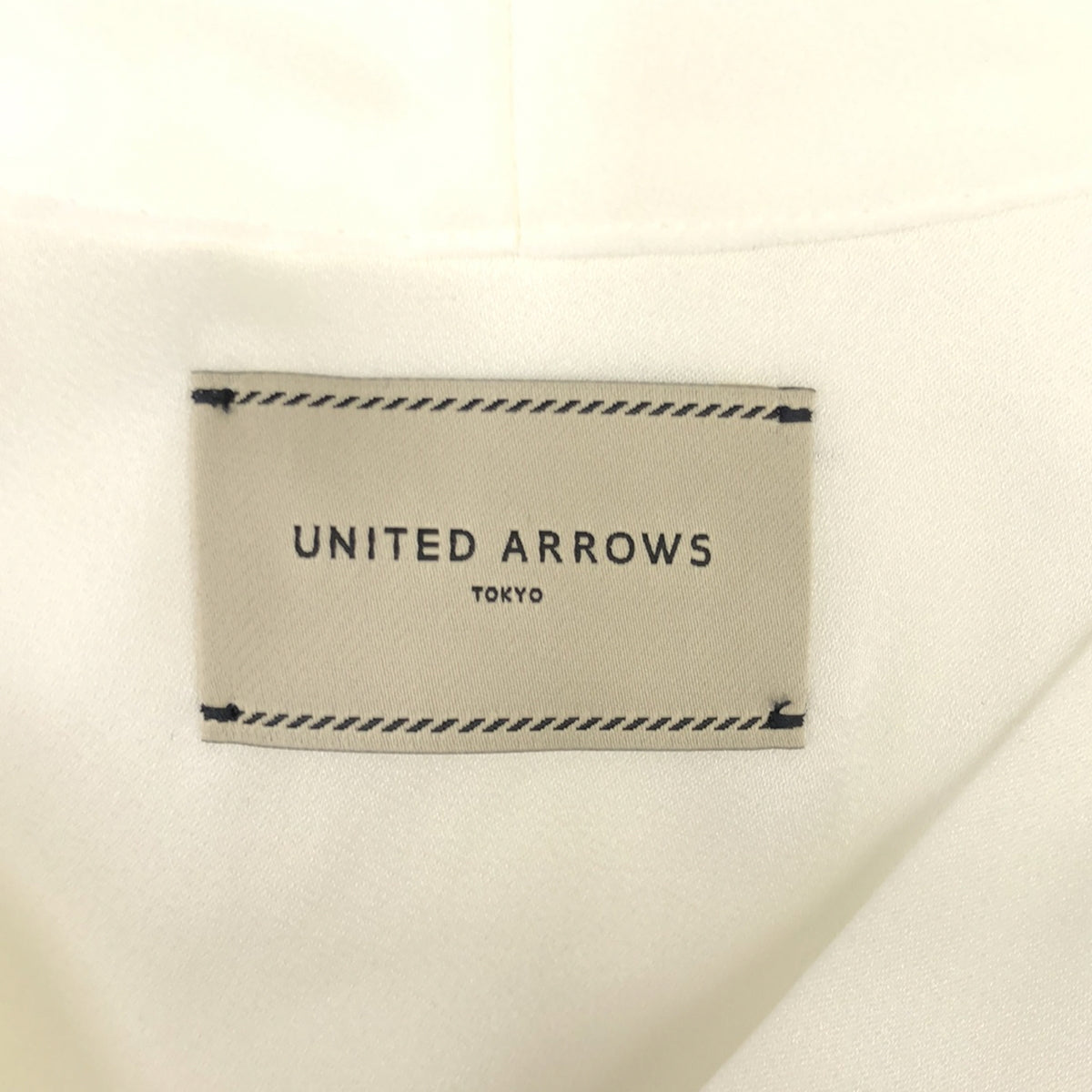 UNITED ARROWS | Satin metal button V-neck blouse | Size 38 | Women's