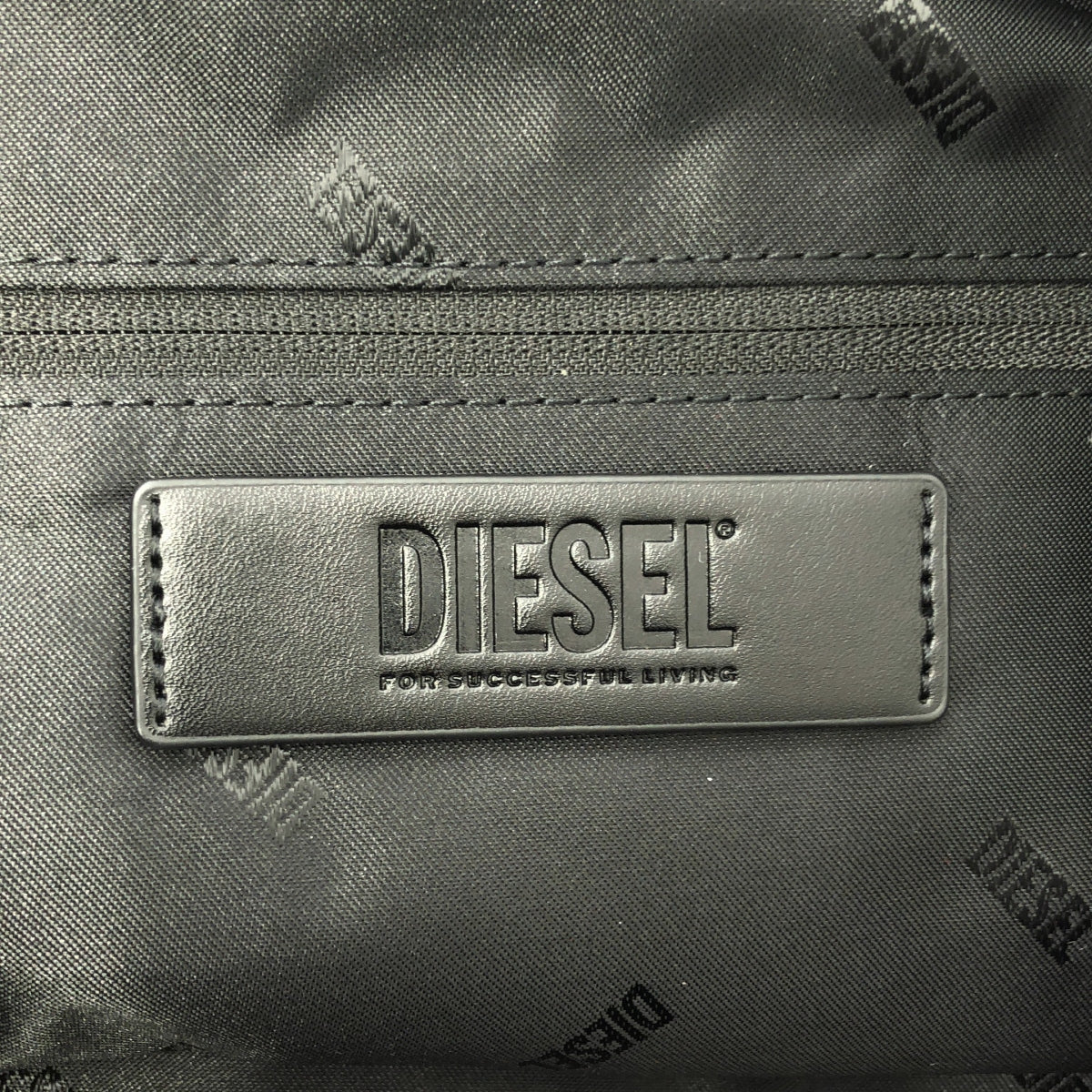 【美品】  DIESEL / ディーゼル | ビジュー装飾チャーム キルティング ブラックデニム チェーンショルダー バッグ / ロゴ総裏地 | チャコールグレー系 | レディース