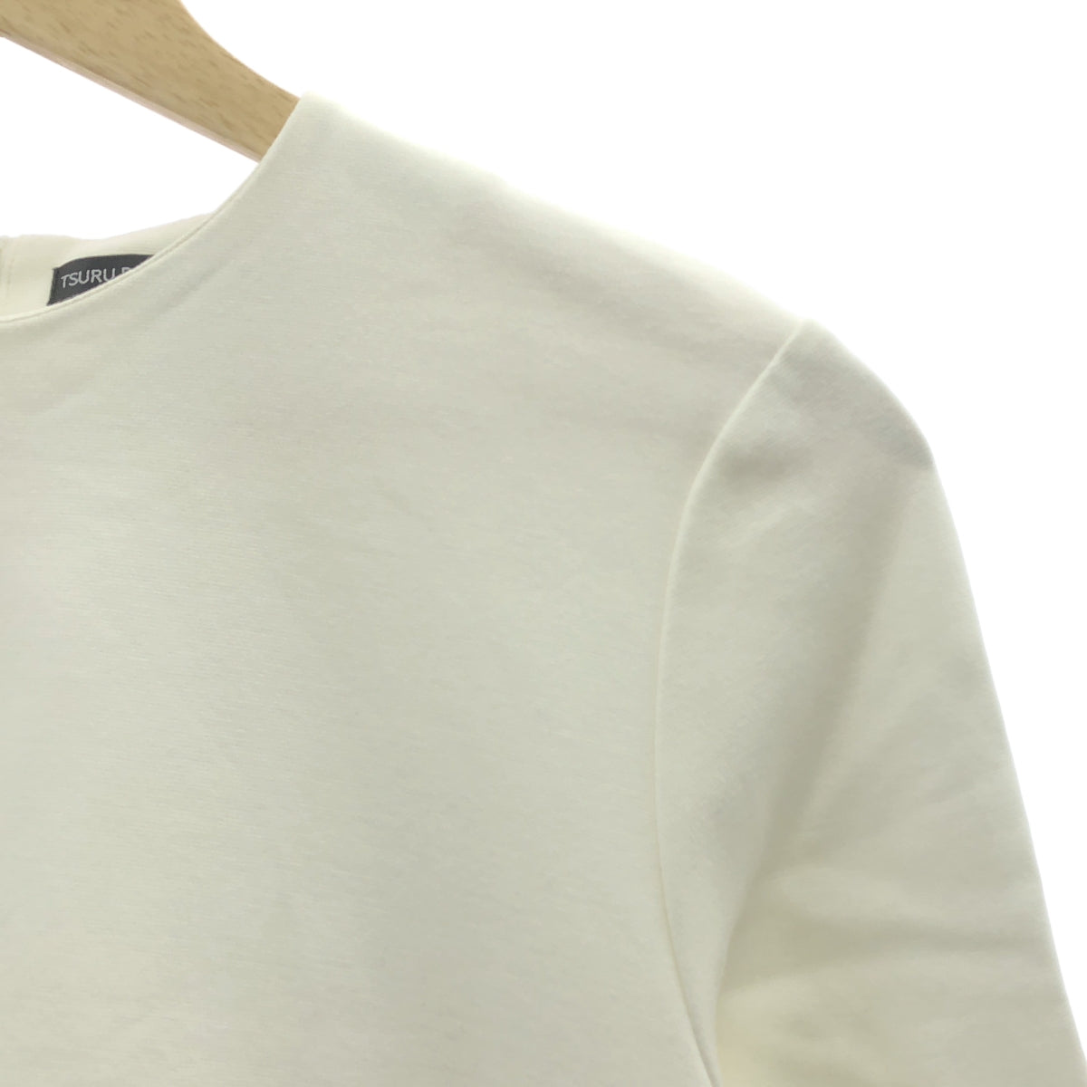 及川真理子 | TSURU蜂蜜色薄紗荷葉邊上衣 |