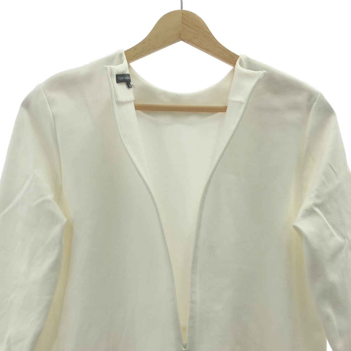 及川真理子 | TSURU蜂蜜色薄紗荷葉邊上衣 |