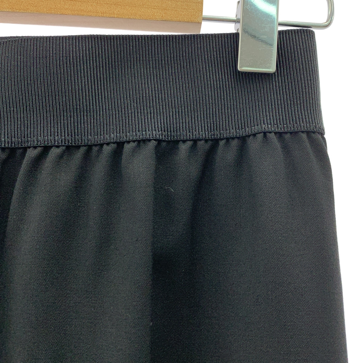 MUSE de Deuxieme Classe / 뮤즈 두주 엠 클래스 | 2022AW | 레이온 슬릿 이지 스커트 | 38 | 여성