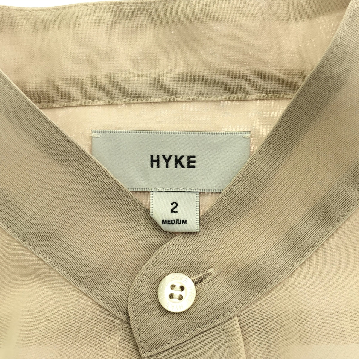 【미품】 HYKE / 하이크 | 폴리 에스테르 울 스탠드 컬러 소매 플레어 블라우스 | 2 | 베이지 | 여성