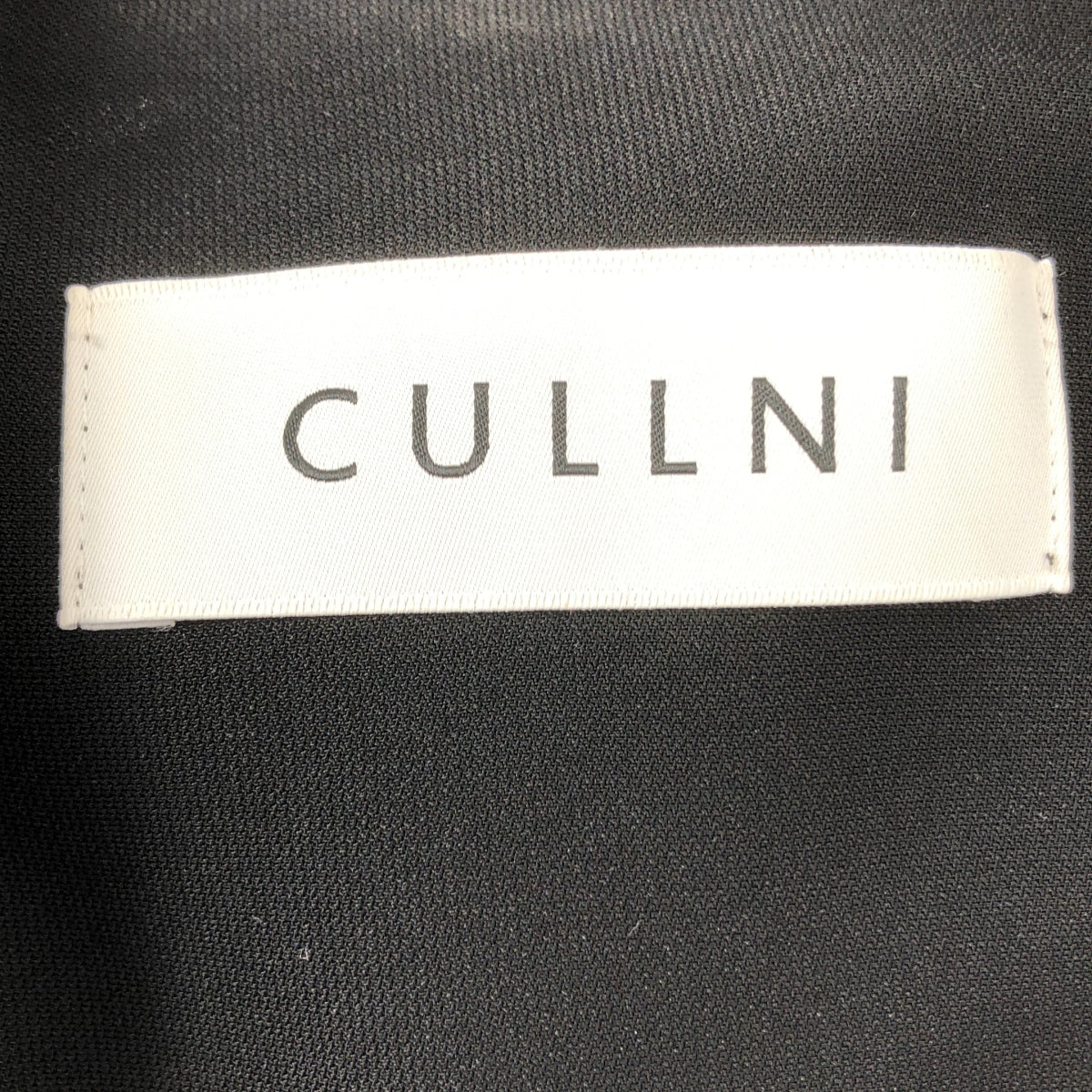 CULLNI | 2021 秋冬系列 | 繫帶夏季外套與抽繩雙褶休閒褲 | 男裝