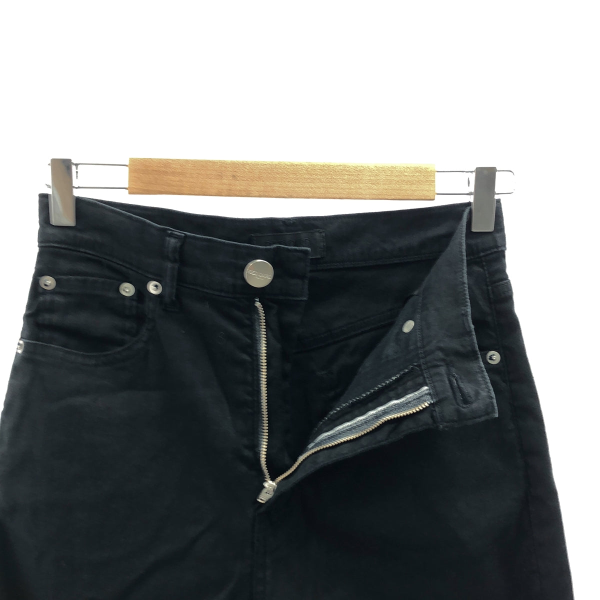 RED CARD / レッドカード | 2025SS | Slogan ルーズ ストレート ブラック デニムパンツ | 24 | ブラック | レディース