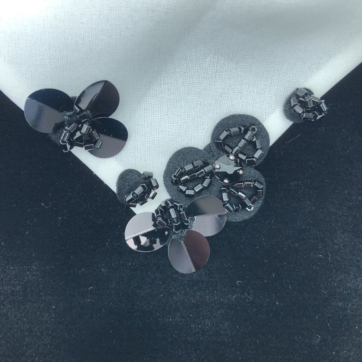 VELOUR NOIR by FOXEY NEW YORK / ベロアノワールバイフォクシーニューヨーク | フラワーコサージュカラー ベロア ノースリーブ ワンピース | 38 | レディース