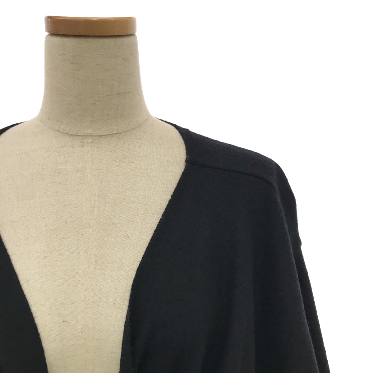 muller of yoshiokubo / Muller of Yoshiokubo | Wool no-collar buttonless gown coat | 38 | Black | Women's