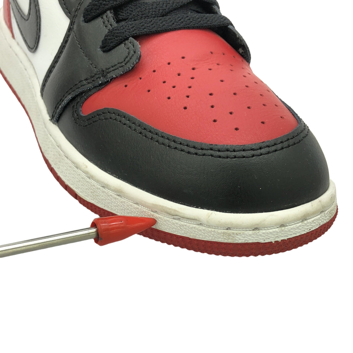 NIKE / 나이키 | JORDAN BRAND AIR JORDAN 1 LOW GS | 24.5 | 블랙/레드/블랙 | 남성