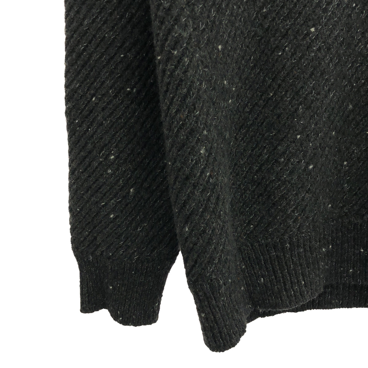 安斯南 / 安斯南 | 2022秋冬 | Riverrun / 圓領斜裁針織 | 04 |黑色 |男士