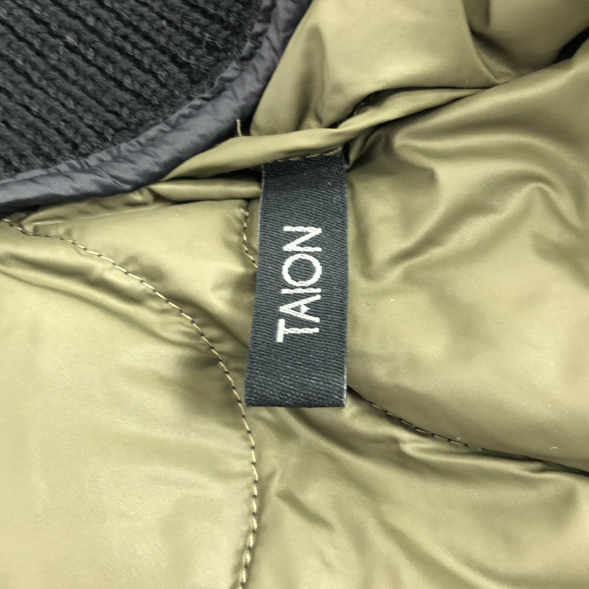 TAION / タイオン | ニットスリーブ キルティング ナイロン ダウンジャケット | L | ブラック | メンズ