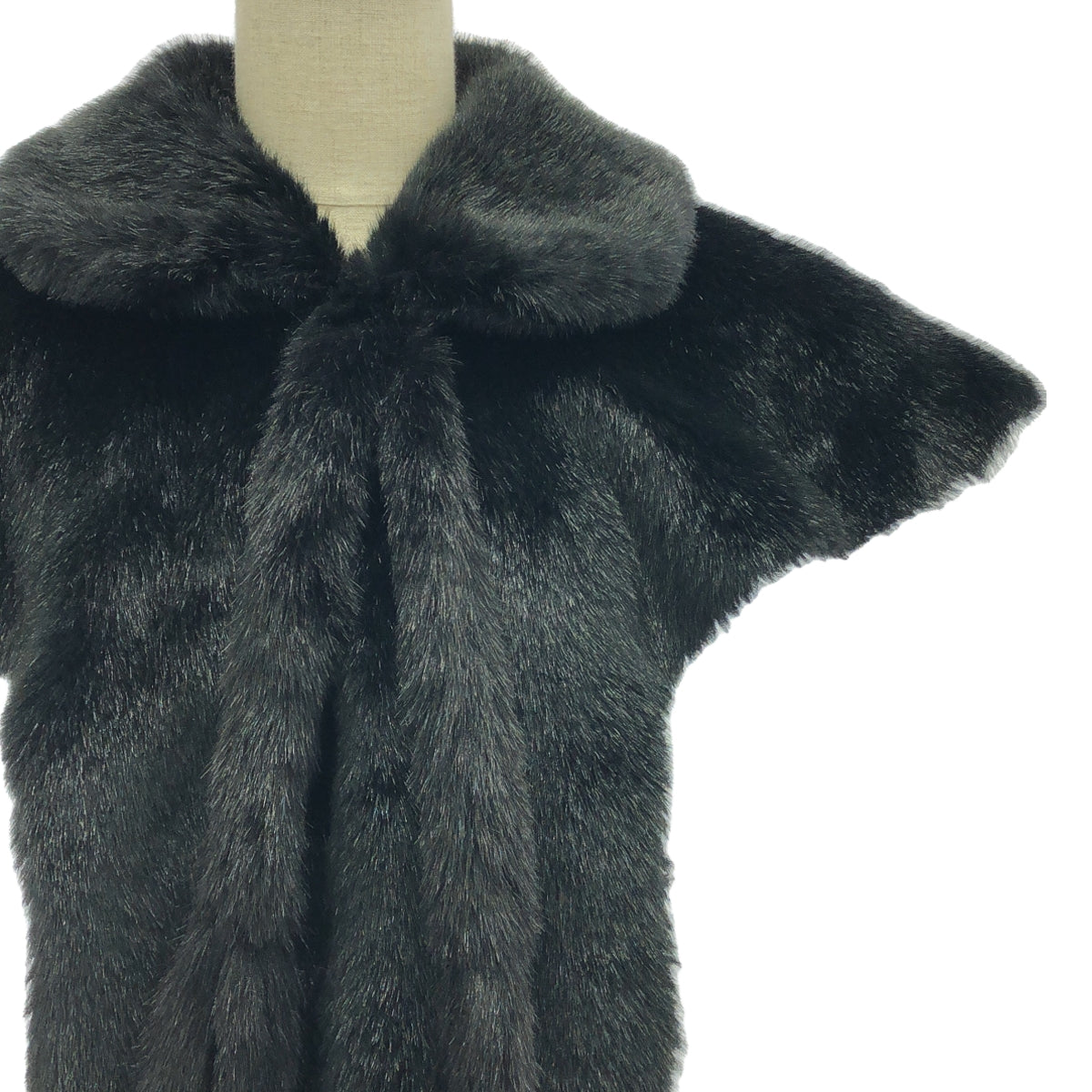 robe de chambre COMME des GARCONS | 2004AW | Faux fur vest | Black | Women's