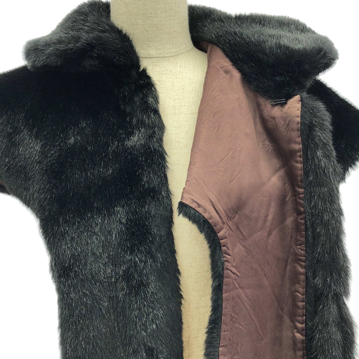 robe de chambre COMME des GARCONS | 2004AW | Faux fur vest | Black | Women's