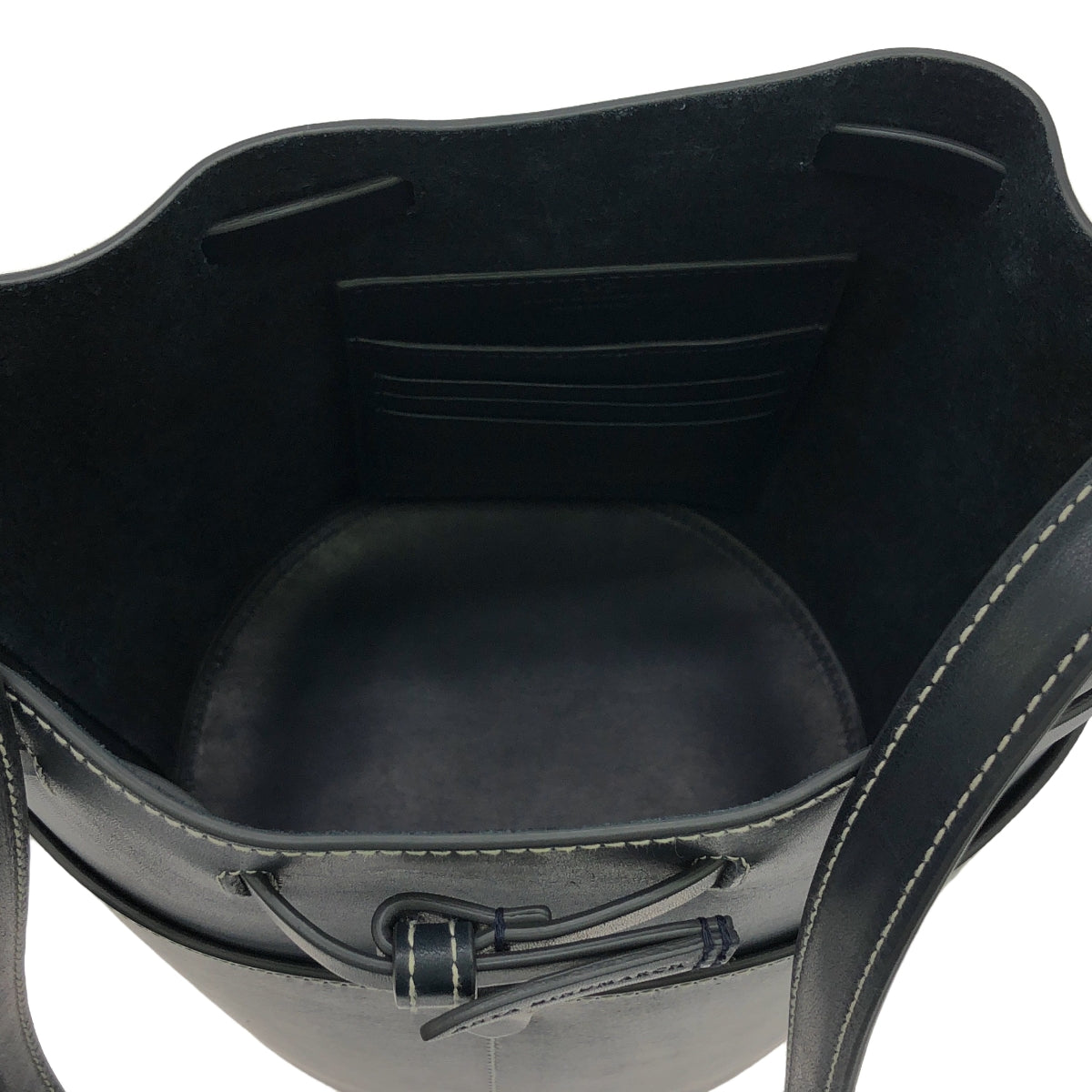 [狀況良好] 安雅·欣德瑪奇 |回歸自然 |皮革水桶單肩包|海軍 |女性的