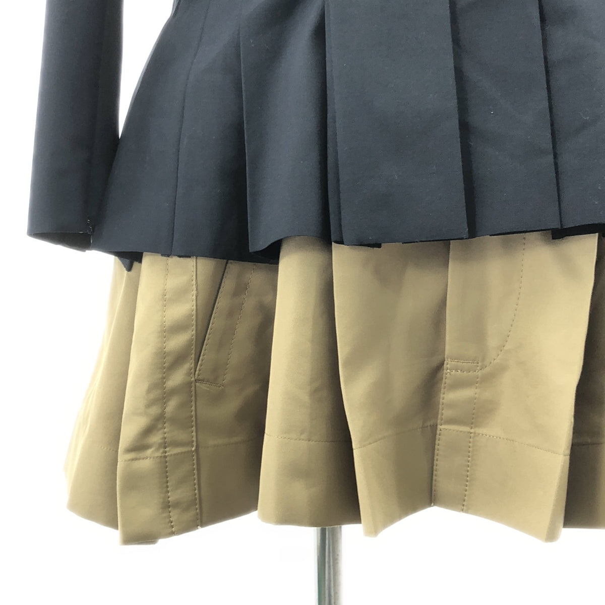 [近全新] sacai | 2023 秋冬 | 西裝 x 棉質華達呢外套 / 混合材質多層西裝外套 | 尺寸 1 | 深海軍藍 | 女款
