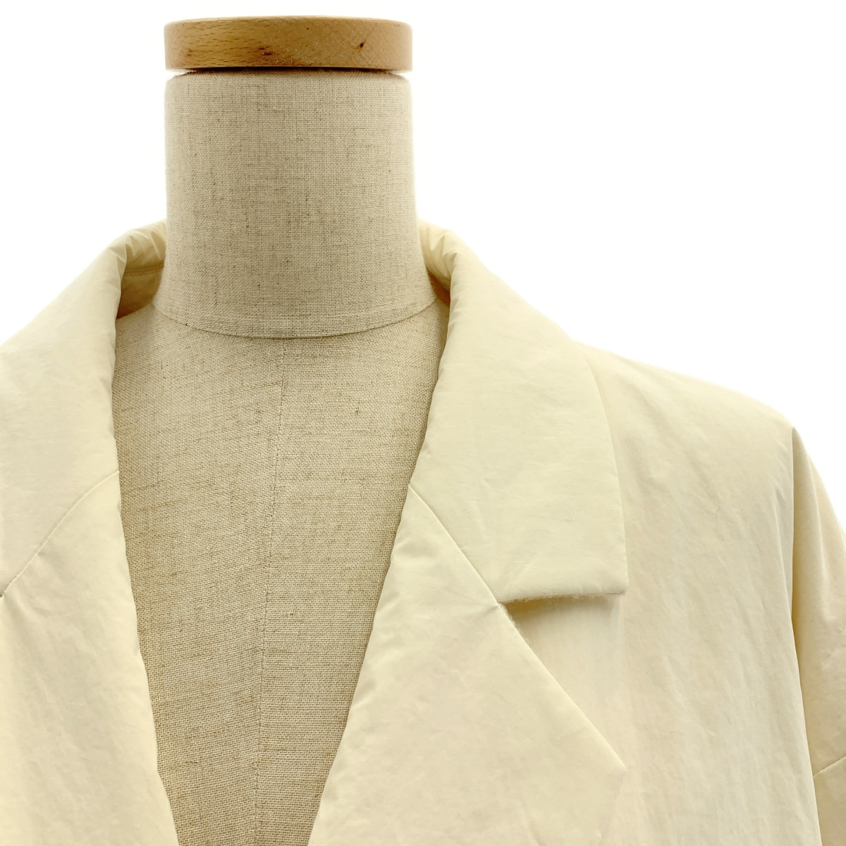 [狀況極佳] ATON | ASAKO 尼龍長袍大衣 | 披肩的大衣 | 全羊毛襯裡 | F | 本色 | 女款