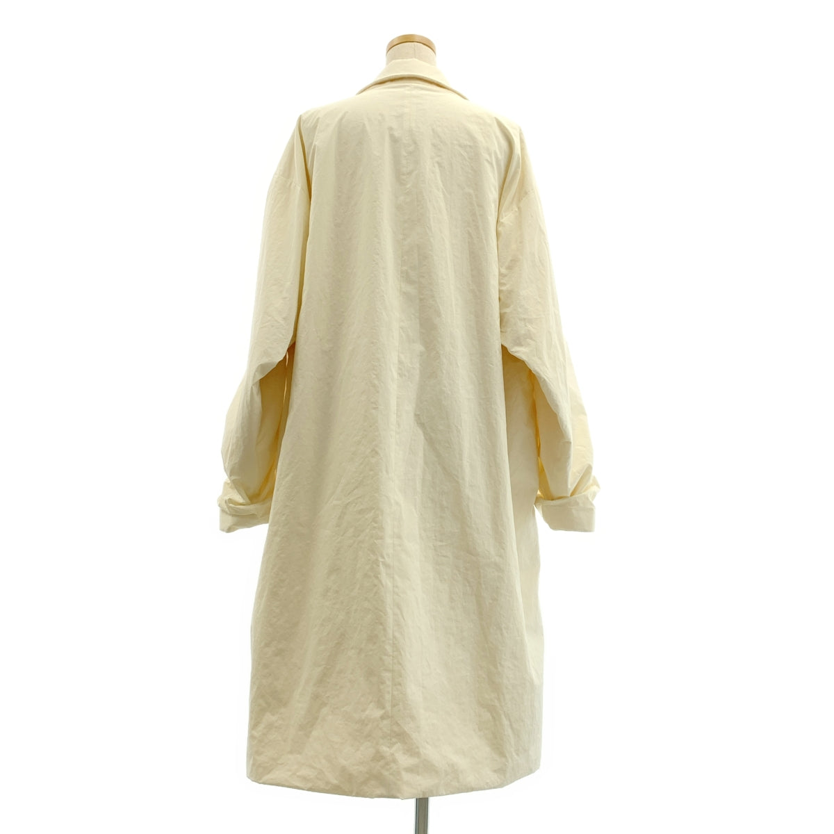 [狀況極佳] ATON | ASAKO 尼龍長袍大衣 | 披肩的大衣 | 全羊毛襯裡 | F | 本色 | 女款