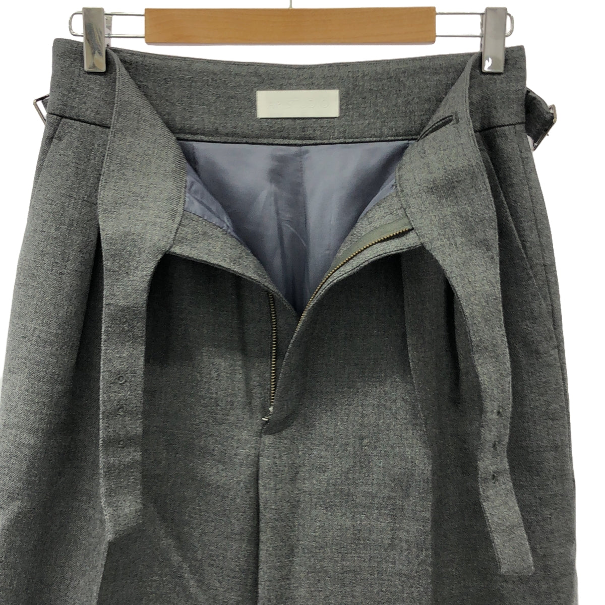 [狀況良好] AP STUDIO | 2023秋冬 |乾羊毛廓爾喀圖案 |全襯裡 |尺寸 38 |灰色 |女性的