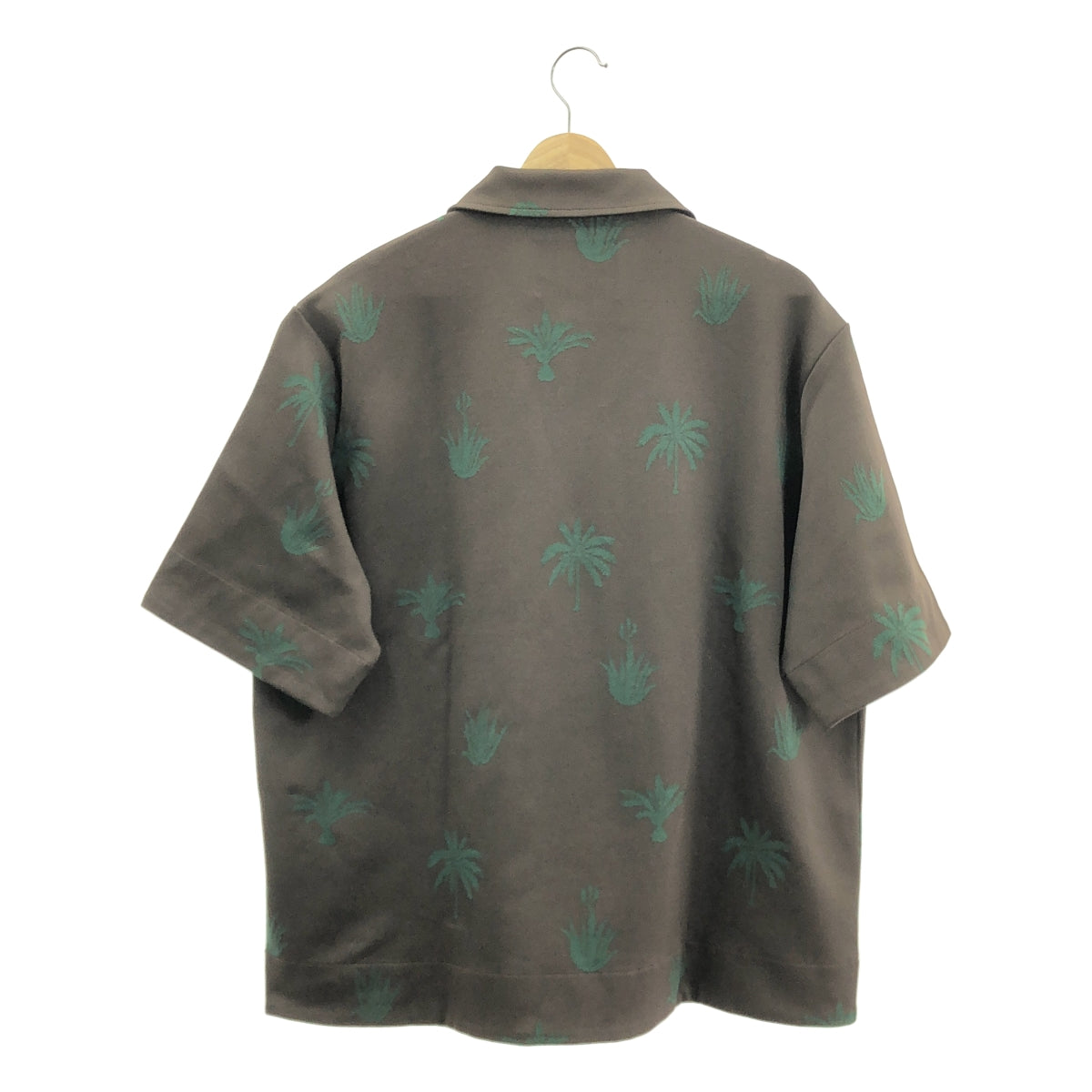 全新 JIL SANDER | 2023 春夏棕櫚樹印花半拉鍊 Polo 衫 | 尺寸 50 | 胡桃木色/棕色 | 男款