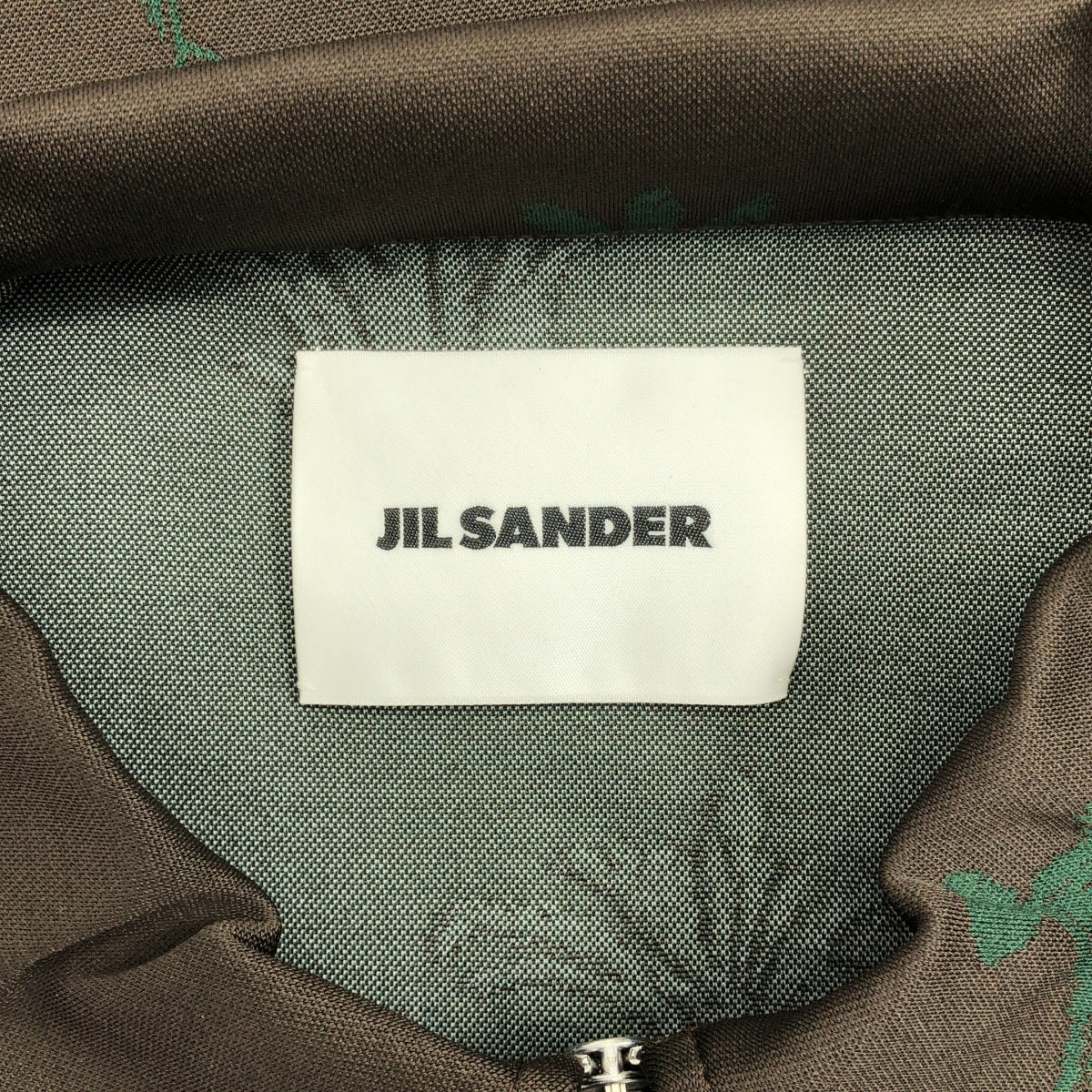 全新 JIL SANDER | 2023 春夏棕櫚樹印花半拉鍊 Polo 衫 | 尺寸 50 | 胡桃木色/棕色 | 男款